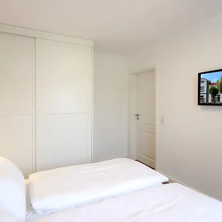 Min Huesung By Rujana Apartment