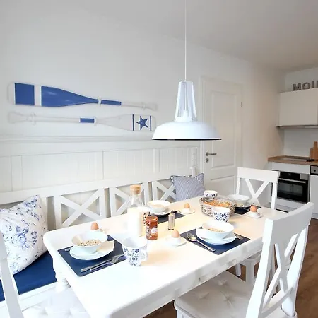 Min Huesung By Rujana * Binz