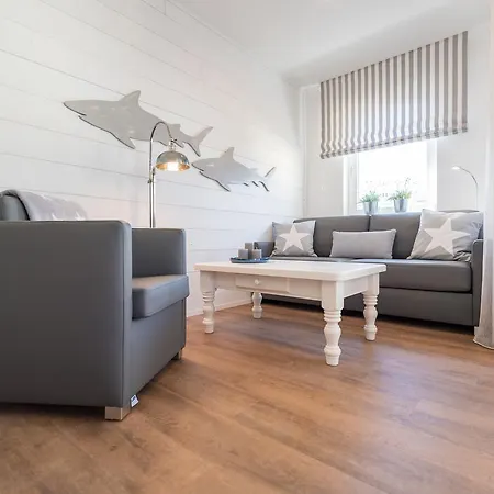 Min Huesung By Rujana *