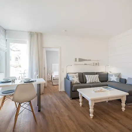 Min Huesung By Rujana