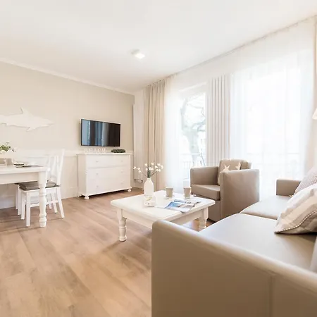 Min Huesung By Rujana * Binz